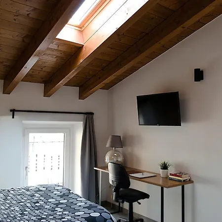 Apartment Ape - 10 Min To Bgy Airport